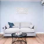 One Bedroom Apartment 1202