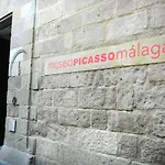 La Casa de los Álamos