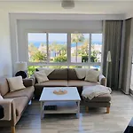 Moderno Apartamento Con Preciosas Vistas Al Mar