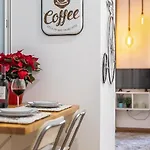 HomeAbroad Apartments - Larios Malaga Deluxe Collection