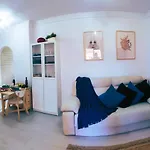 Sage Palm Apartment By Namaste Elite