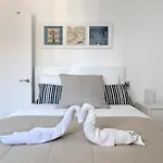 Homeabout Juan De Austria Apartments