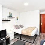 Holidays2Malaga Capulino Apartments - Huelin Area & 300 Mts From Beach