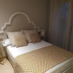 Oficentro Suites Apartaments