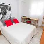 C70 - Classy 4 Bedrooms Apartment