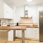 Holidays2Malaga Feijoo Stay local close to city center in a quiet area.