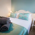 Holidays2Malaga Suites