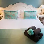 Holidays2Malaga Suites