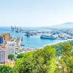 Amazing home in Málaga with WiFi&3 Bedrooms