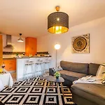 Paseo de la Salud Apartments - HomeAbroad