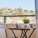 Cubo\'S Miraflores Del Palo Urban