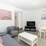 Apartamento Con Vistas Al Mar Y Al Lado De Todo