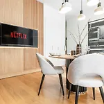 Classy Apartment In The Heart Of Malaga By Rems