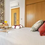 -Malagasunapts-Romantic Private Terrace&Shared Pool