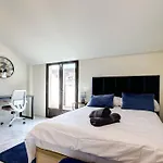 Stunning Modern Townhouse In Riviera Del Sol