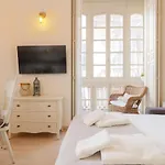 Flat 2 Bedrooms In The City Center
