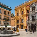 Chic Intimate Studio In The Heart Of Malaga By Rems