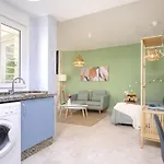 -Malagasunapts-Capuchino Studio