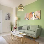 -Malagasunapts-Capuchino Studio