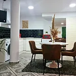 Luxury Apartament Airport