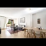 Seaside Serenity: 2Br Getaway