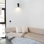 Nice Stylish Apartment Next To The Center 1-C1