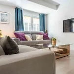 Spacious 4-Bedroom Apartment with Private Terrace - Málaga Historic Center