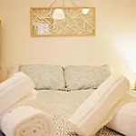 Bea\'S Home: Cozy Apartment On The Outskirts Of Malaga Centre
