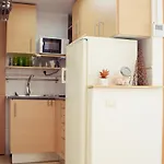 Bea\'S Home: Cozy Apartment On The Outskirts Of Malaga Centre