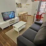 Brand New Apart Mlg City Center!