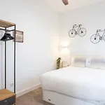 Vivendos New y Cool apartment at city center