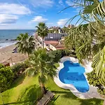 Apartment Aguamarina On The Beach Front