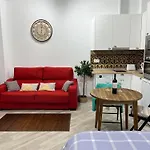 Malasaña 51 New Art apartment Breakfast free