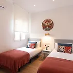 Capitan Huelin & Centric By Ele Apartments