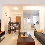 3 Bedroom Flat In Historic Centre