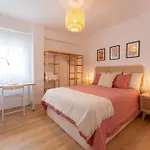 Malaga Lux Oasis - Modern 3Br, Fast Wifi, Smarttv
