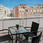 Central Malaga - Steps From The Beach & Historic Center