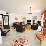 Large 7 Bedroom Villa In Sierrrezuela Heated Pool
