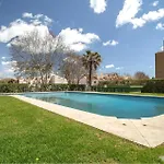 Gorgeous Apartment In Malaga With House Sea View