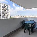 Guestready - Sunny Seaside Escape In Malaga