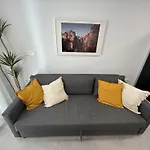 Amazing City Center Apartment