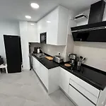 Amazing City Center Apartment