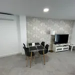 Amazing City Center Apartment