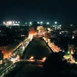 -Malagasunapts-Urbansky Crazy Views