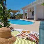 Villa Las Vinas