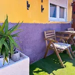10 Min To Beach Cosy Flat