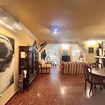 Villa Pinares-Malaga: pool, garden, garaje, wifi,