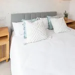 Wintowinrentals Goleta Suites 0A