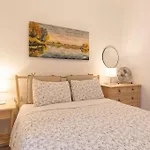 3 Bedroom Flat In Historic Centre