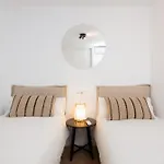 C36 Elegant 2 Bdr Apt Amazing Views
